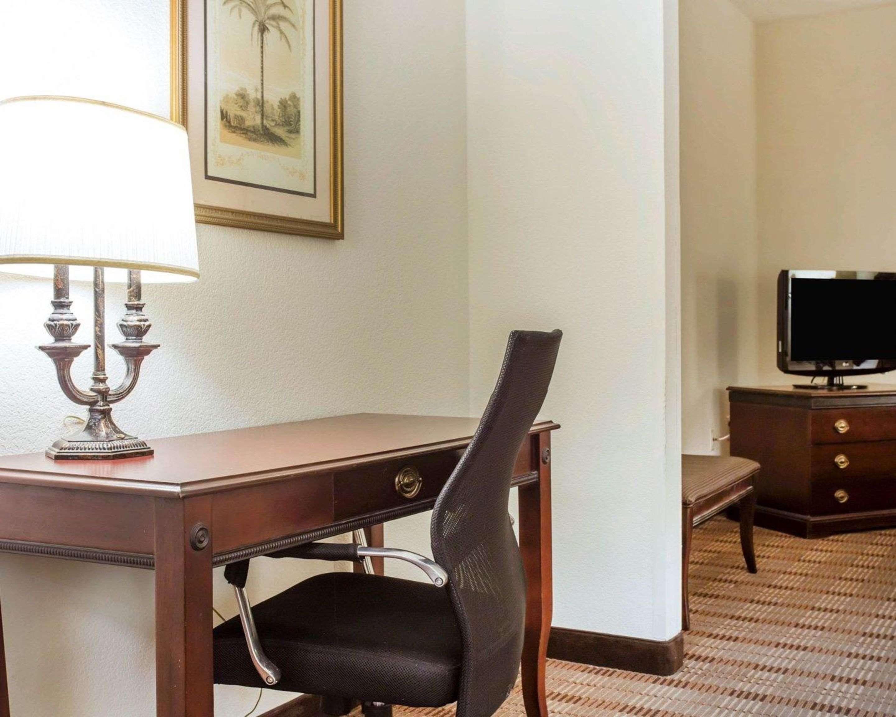 Comfort Inn & Suites Patriots Point Mount Pleasant Dış mekan fotoğraf