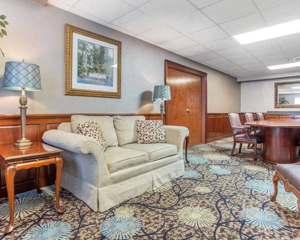 Comfort Inn & Suites Patriots Point Mount Pleasant Konforlar fotoğraf