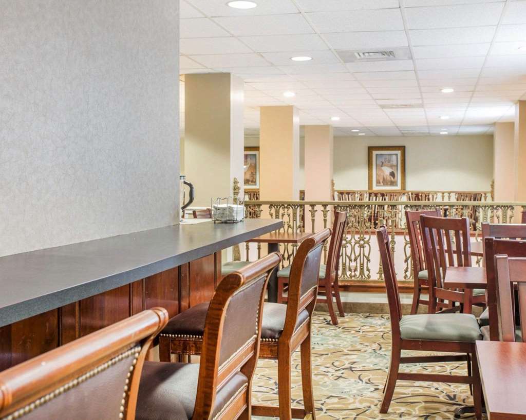 Comfort Inn & Suites Patriots Point Mount Pleasant Restoran fotoğraf