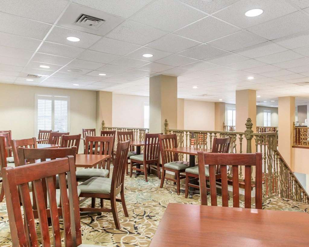 Comfort Inn & Suites Patriots Point Mount Pleasant Restoran fotoğraf